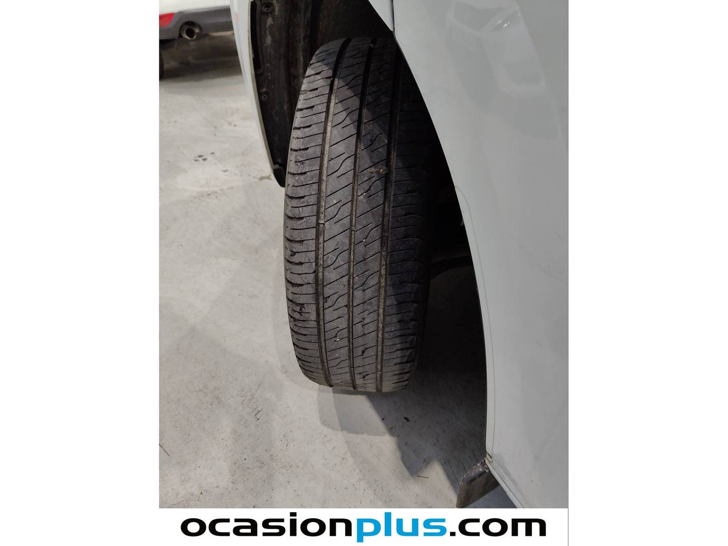 Foto Ford Transit Custom Ford Transit Custom Kombi 2.0 EcoBlue 320 L1 Trend (136 CV) 9 Plazas