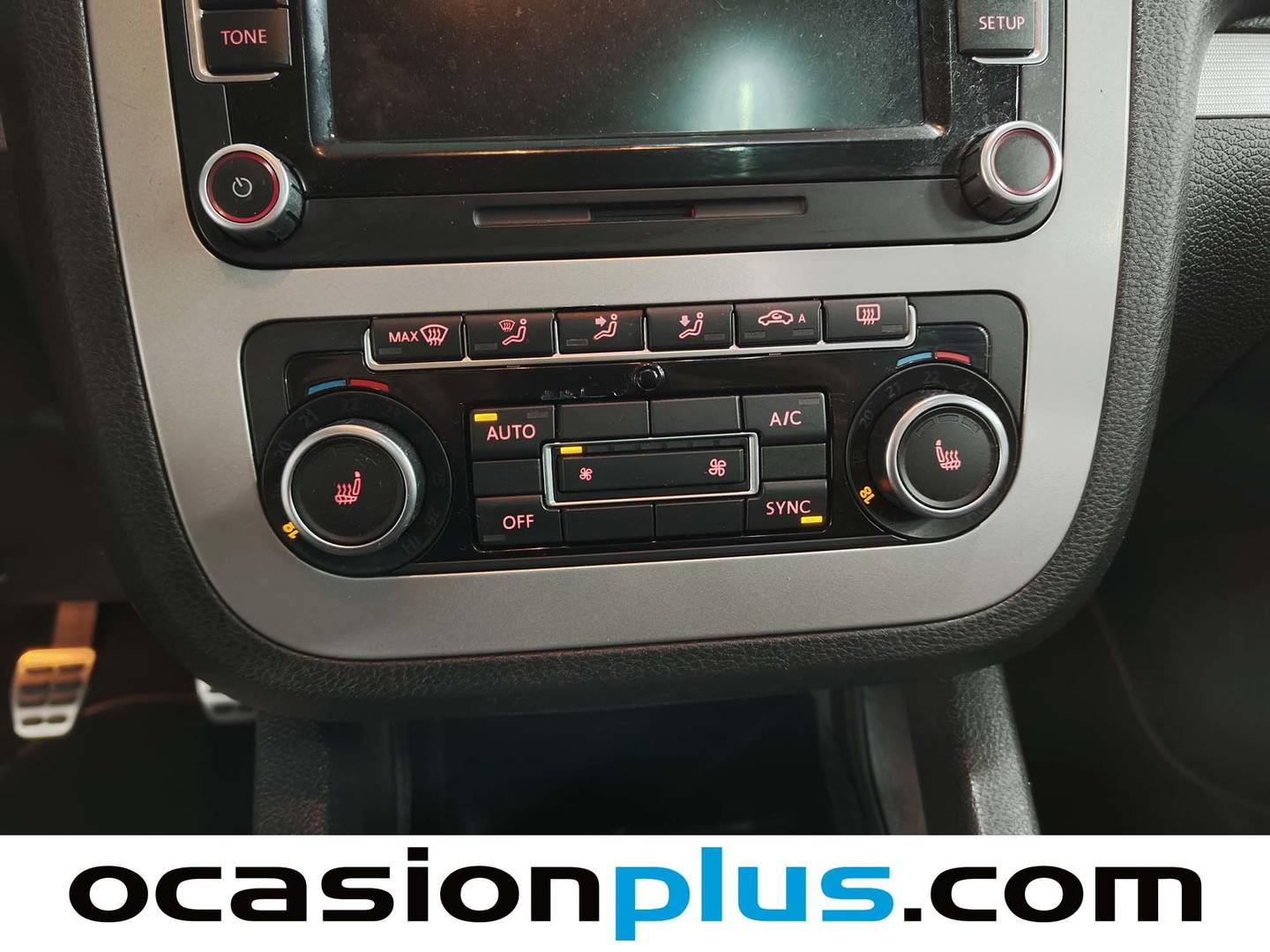 Foto Volkswagen Scirocco Volkswagen Scirocco 2.0 TDI BMT  Pack R-line (140 CV)