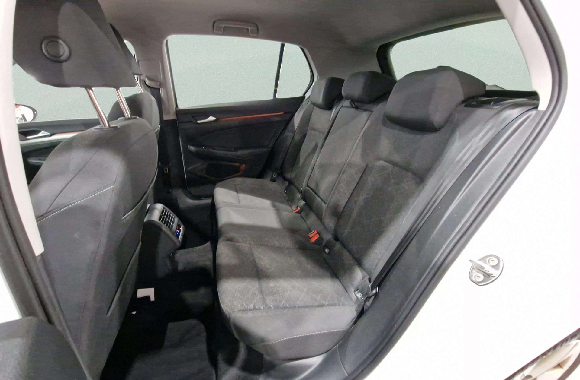 Volkswagen Golf Life 1.0 eTSI DSG - foto 11