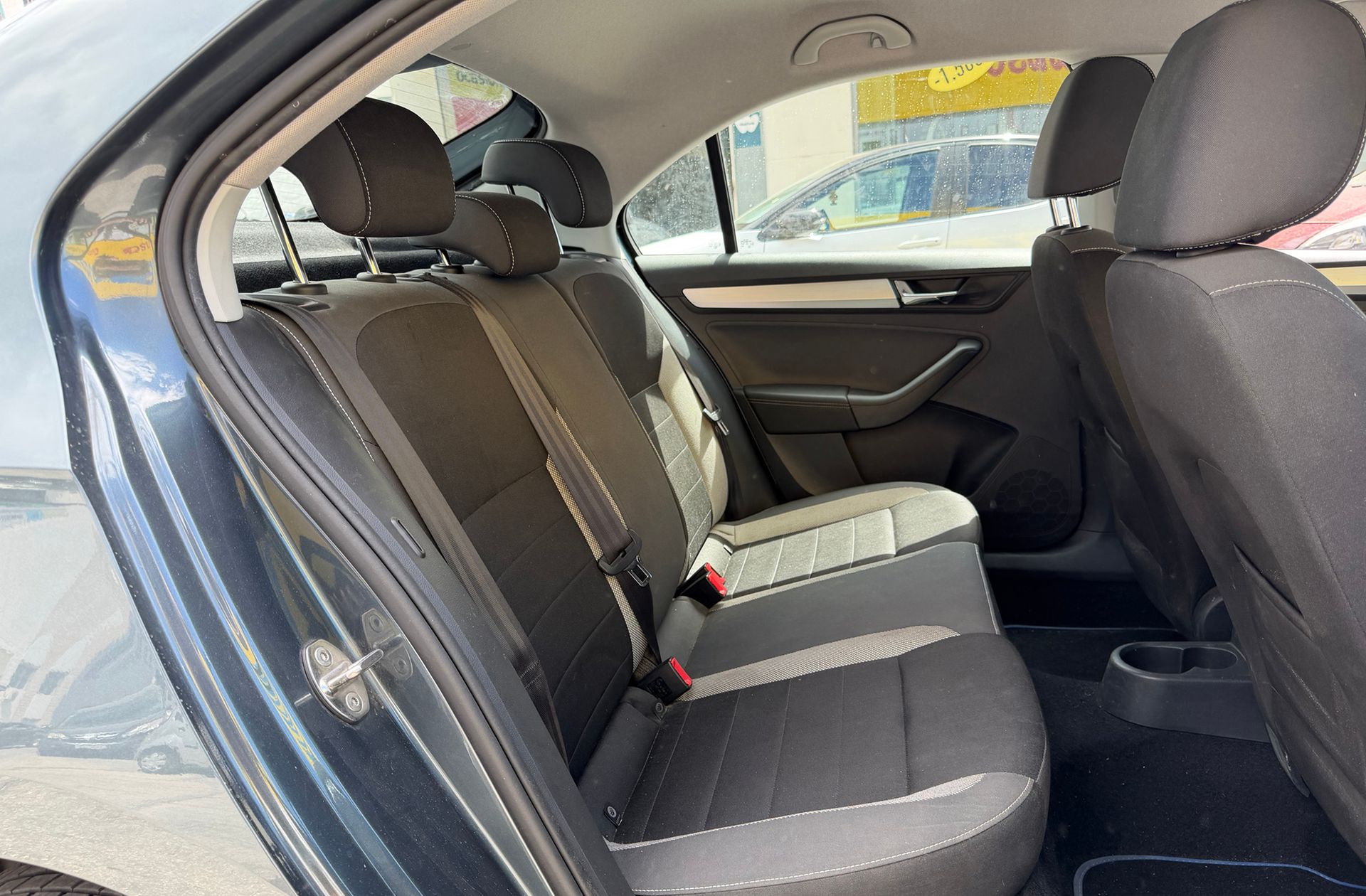 Škoda Rapid 1.0 TSI Ambition - foto 14