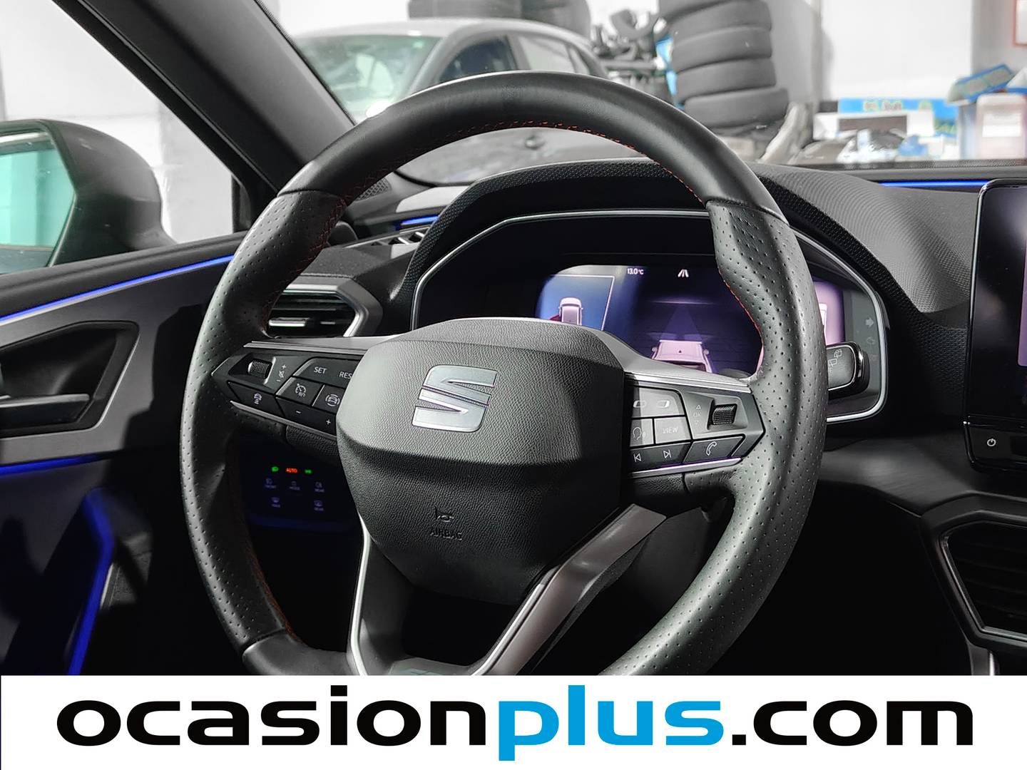 Seat León SEAT León 1.5 eTSI S&S FR Launch Pack L DSG (150 CV) seminuevo