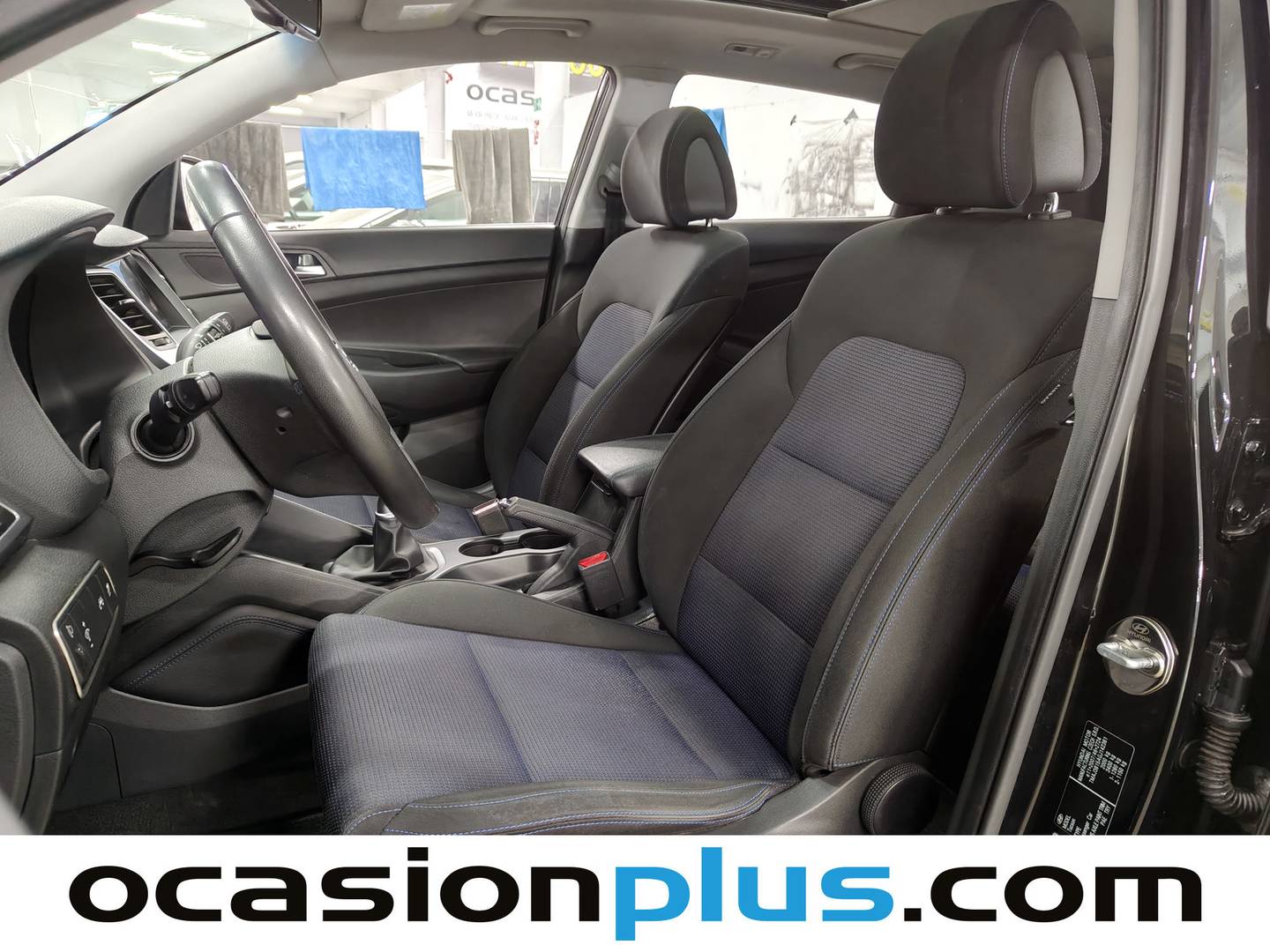 Foto asientos delanteros Hyundai Tucson Hyundai Tucson 1.7 CRDI BlueDrive Tecno Sky 4x2 (115 CV)