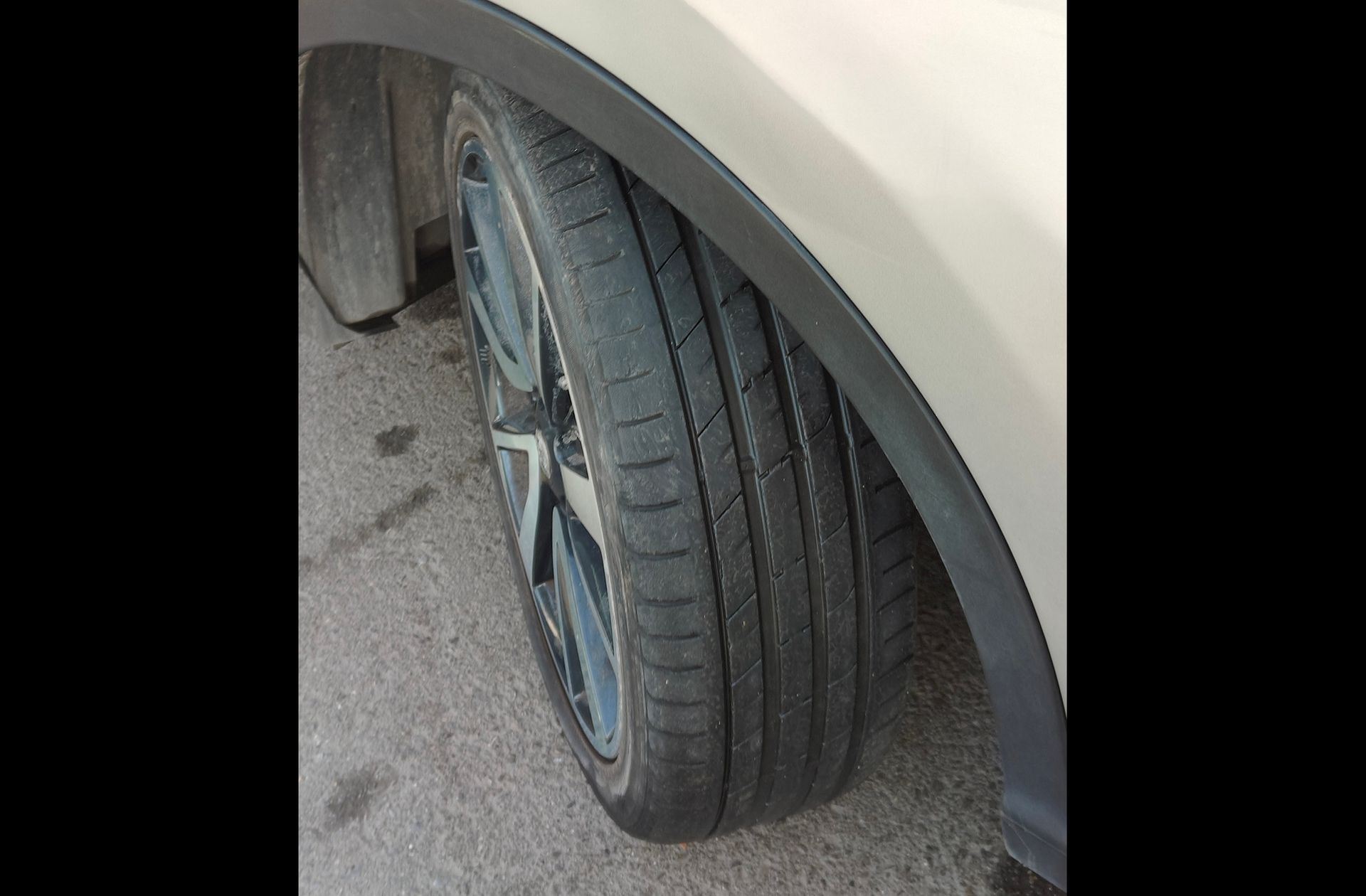 Nissan Qashqai 1.6 dCi Tekna Premium 4x2 XTronic - foto 37