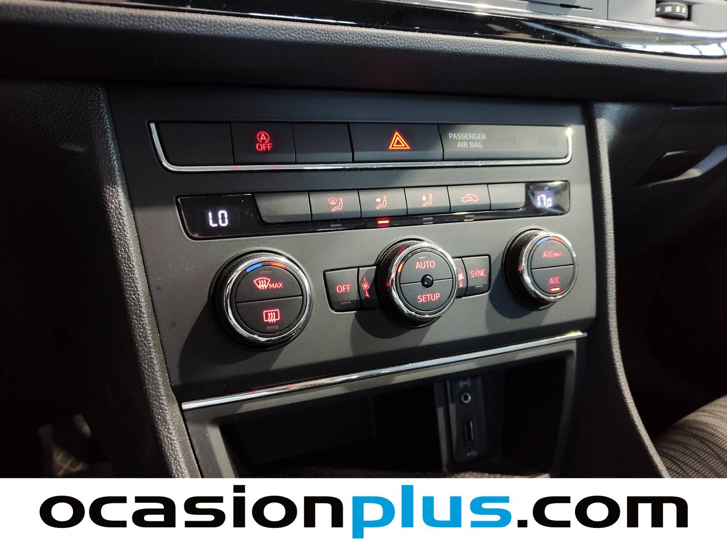 Extras y acabados del Seat León Seat León ST 1.6 TDI S&S Style (110 CV)