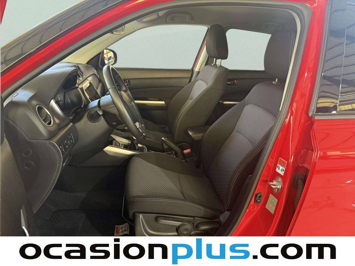 Foto asientos delanteros Suzuki Vitara Suzuki Vitara 1.4 T Mild Hybrid S2 (110 CV)