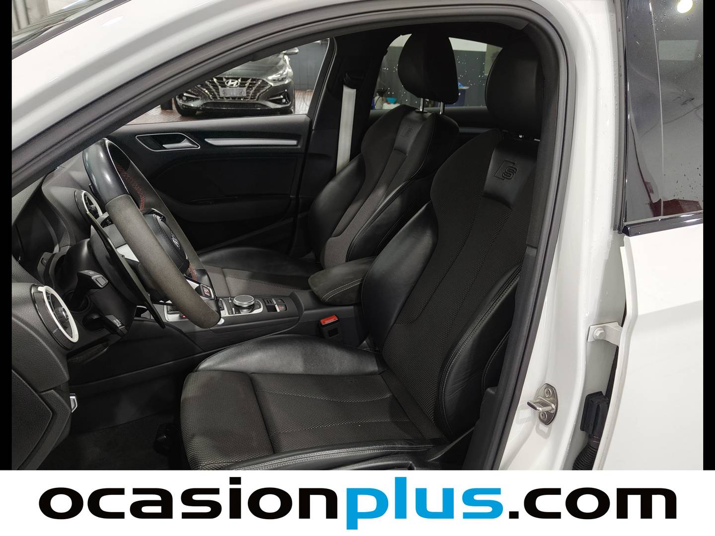 Foto asientos delanteros Audi A3 Audi A3 Sedan 1.5 TFSI CoD EVO S Line edition S Tronic (150 CV)