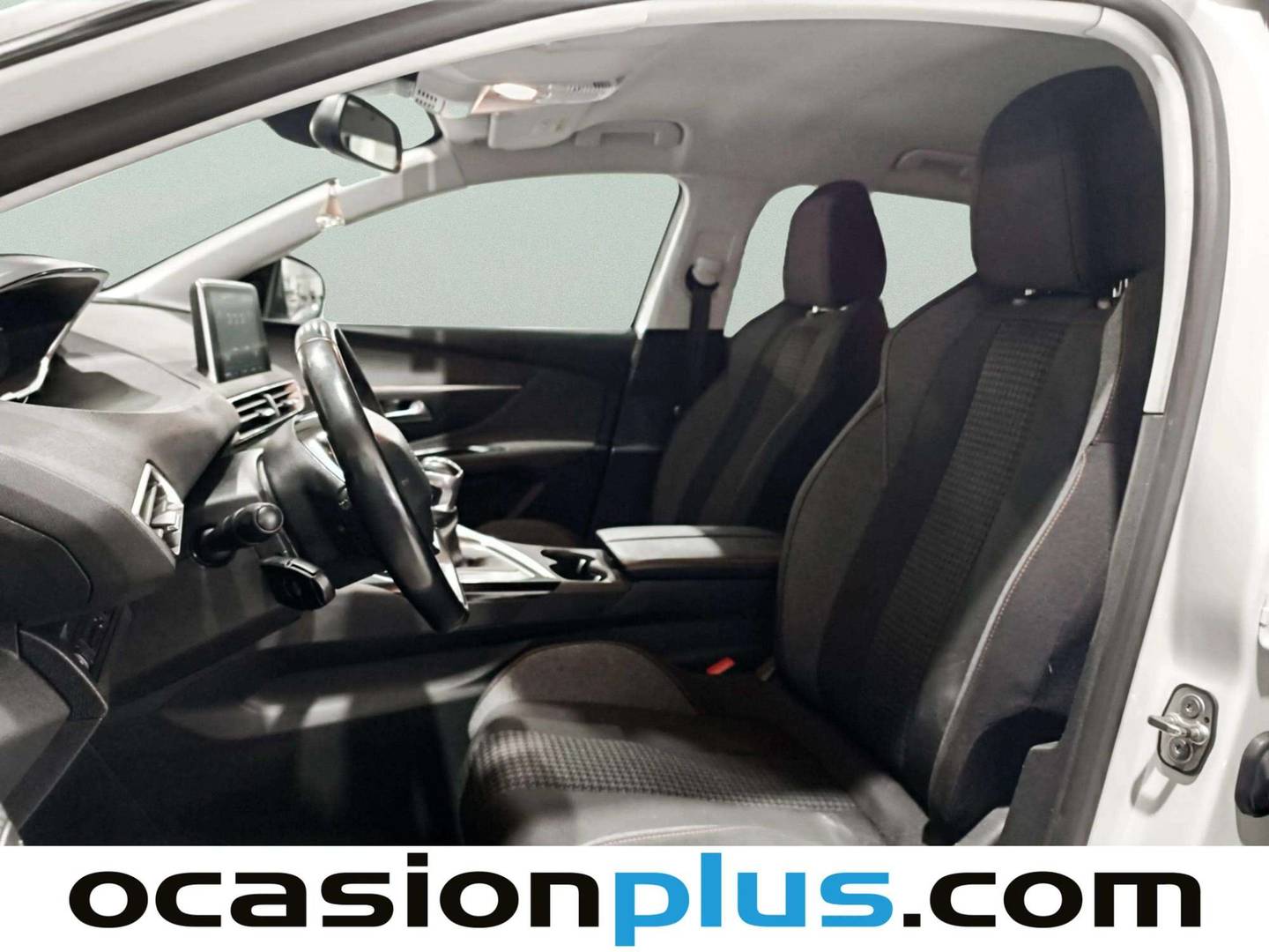 Foto asientos delanteros Peugeot 3008 Peugeot 3008 PureTech 130 S&S Active (130 CV)