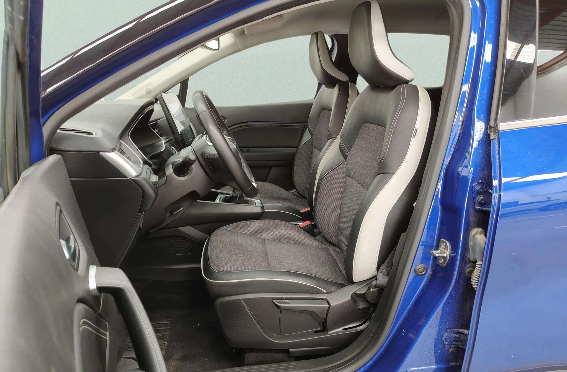 Renault Captur Techno TCe - foto 11