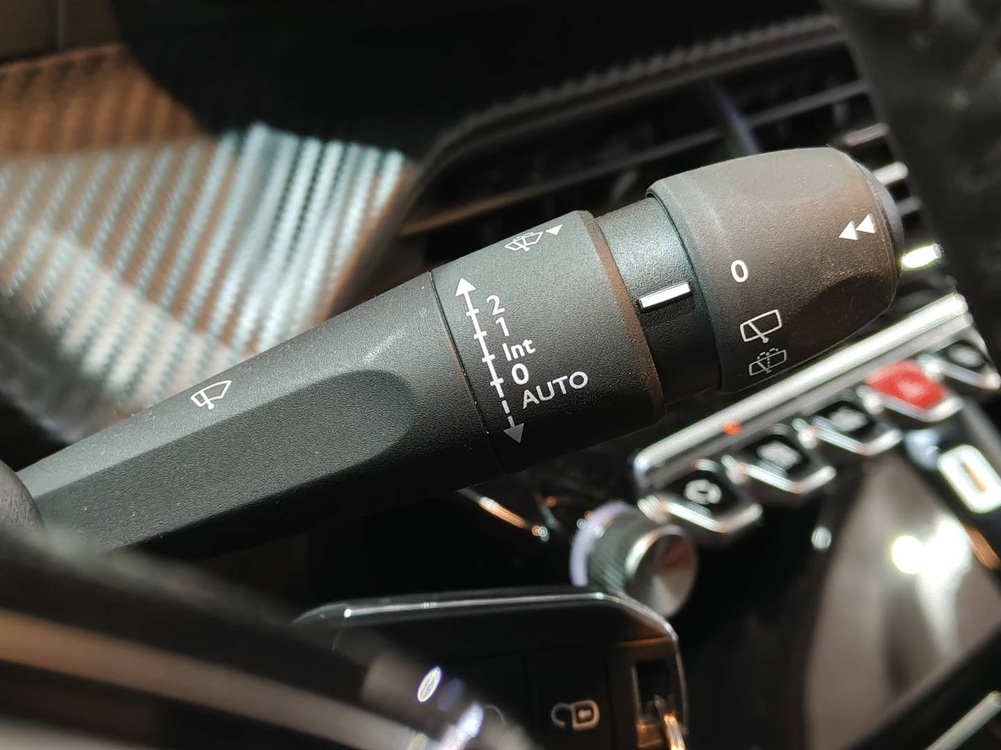 Foto Peugeot 208 Peugeot 208 PureTech 100 Allure  (100 CV)