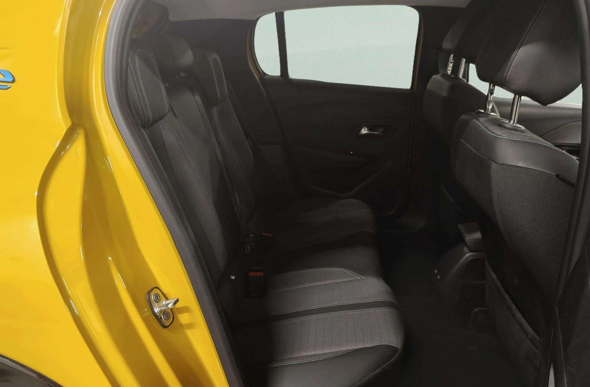 Peugeot 208 Eléctrico Allure Pack - foto 19