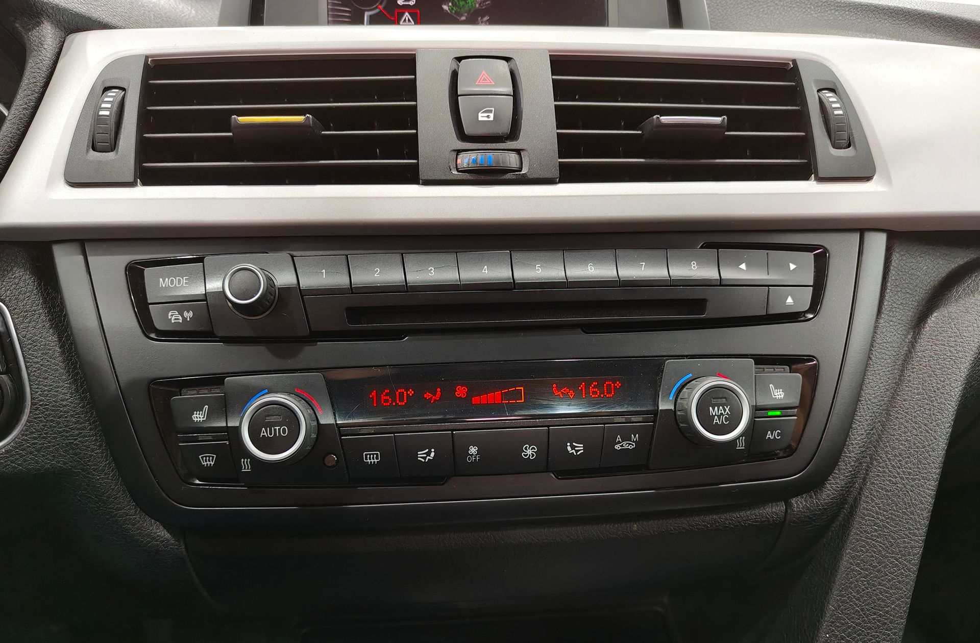 BMW Serie 3 318d - foto 30