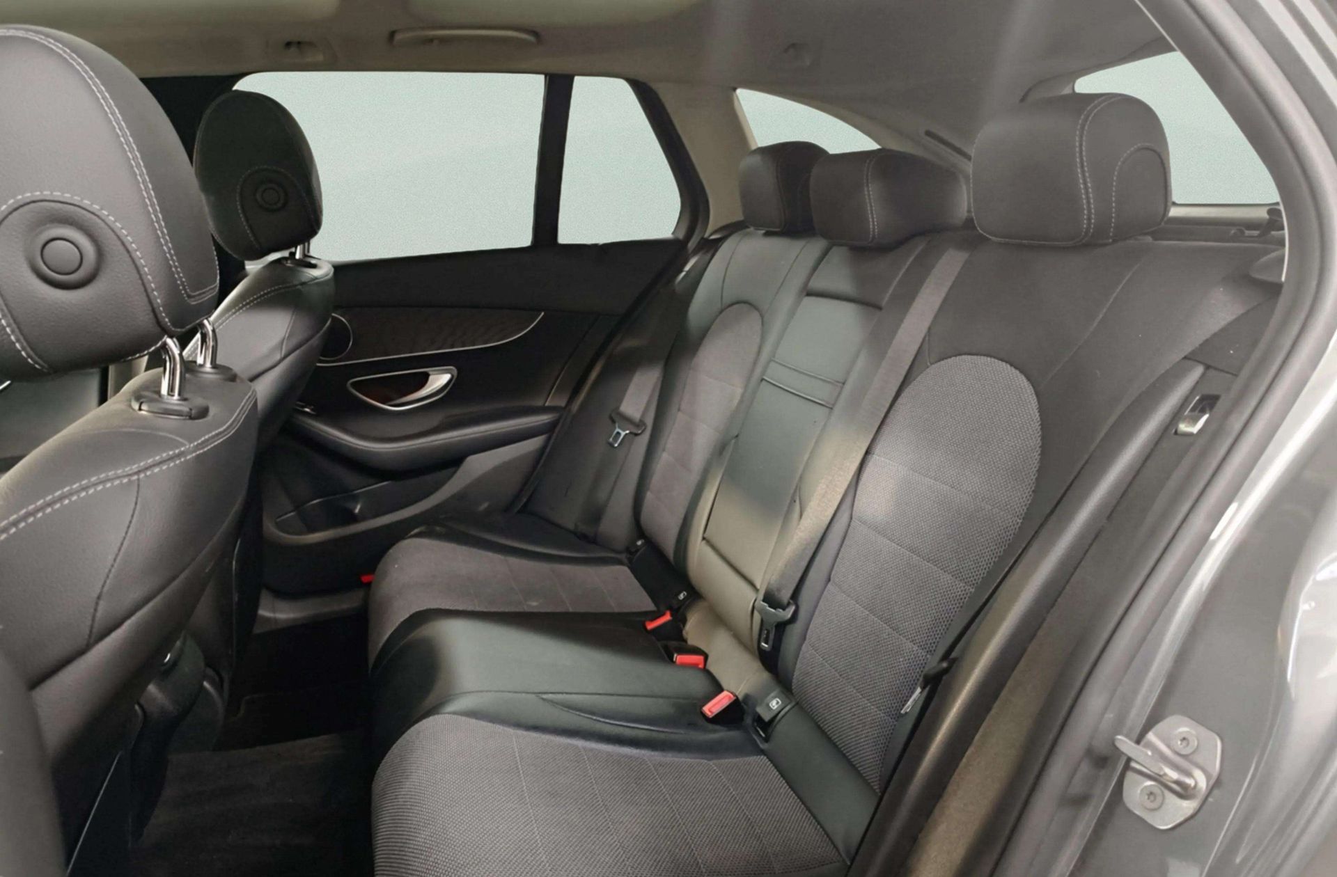 Mercedes-Benz Clase C Estate 220 d Pack AMG - foto 12