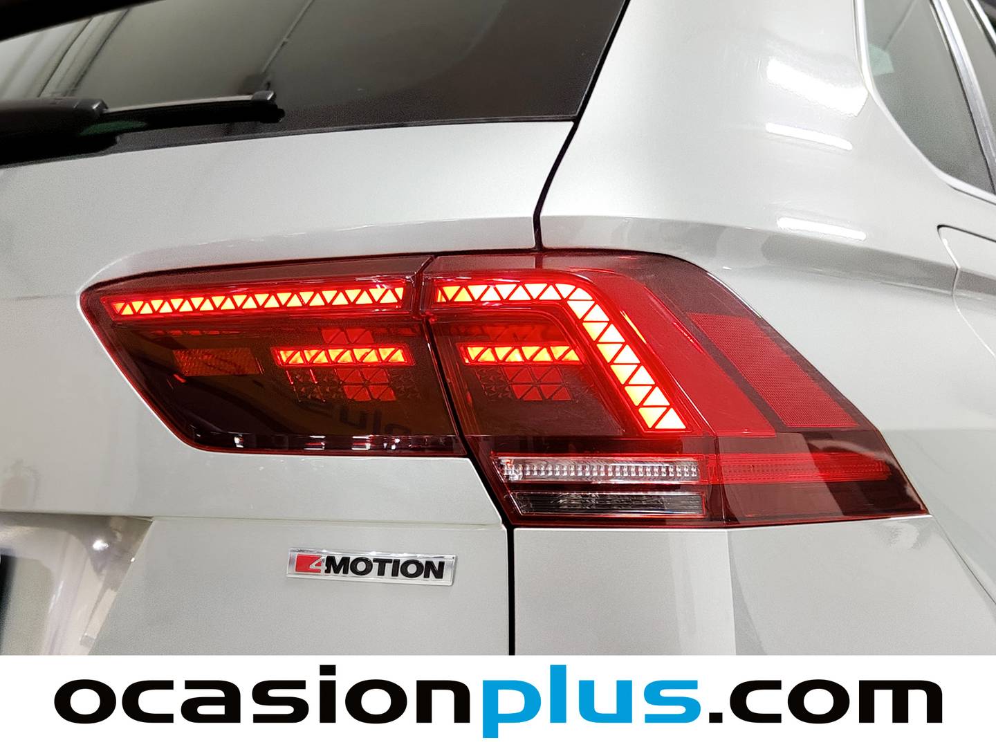 Foto Volkswagen Tiguan Volkswagen Tiguan Sport 1.4 TSI 4Motion R-LINE (150 CV) DSG