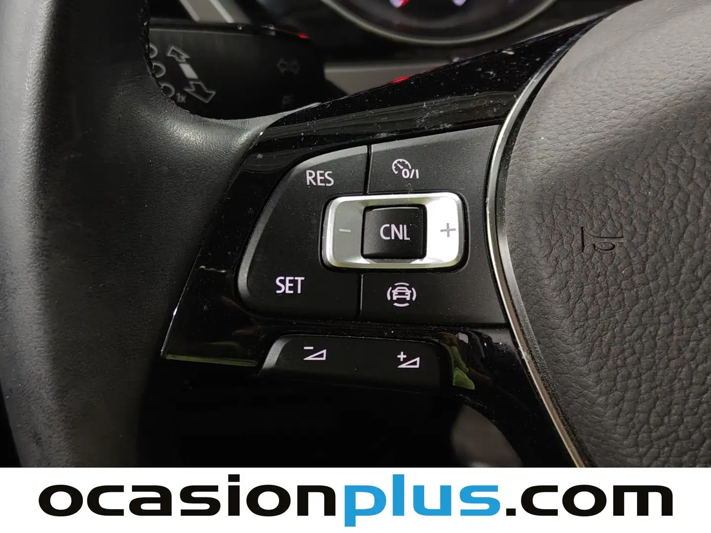 Foto Volkswagen Touran Volkswagen Touran Business 2.0 TDI (122 CV)