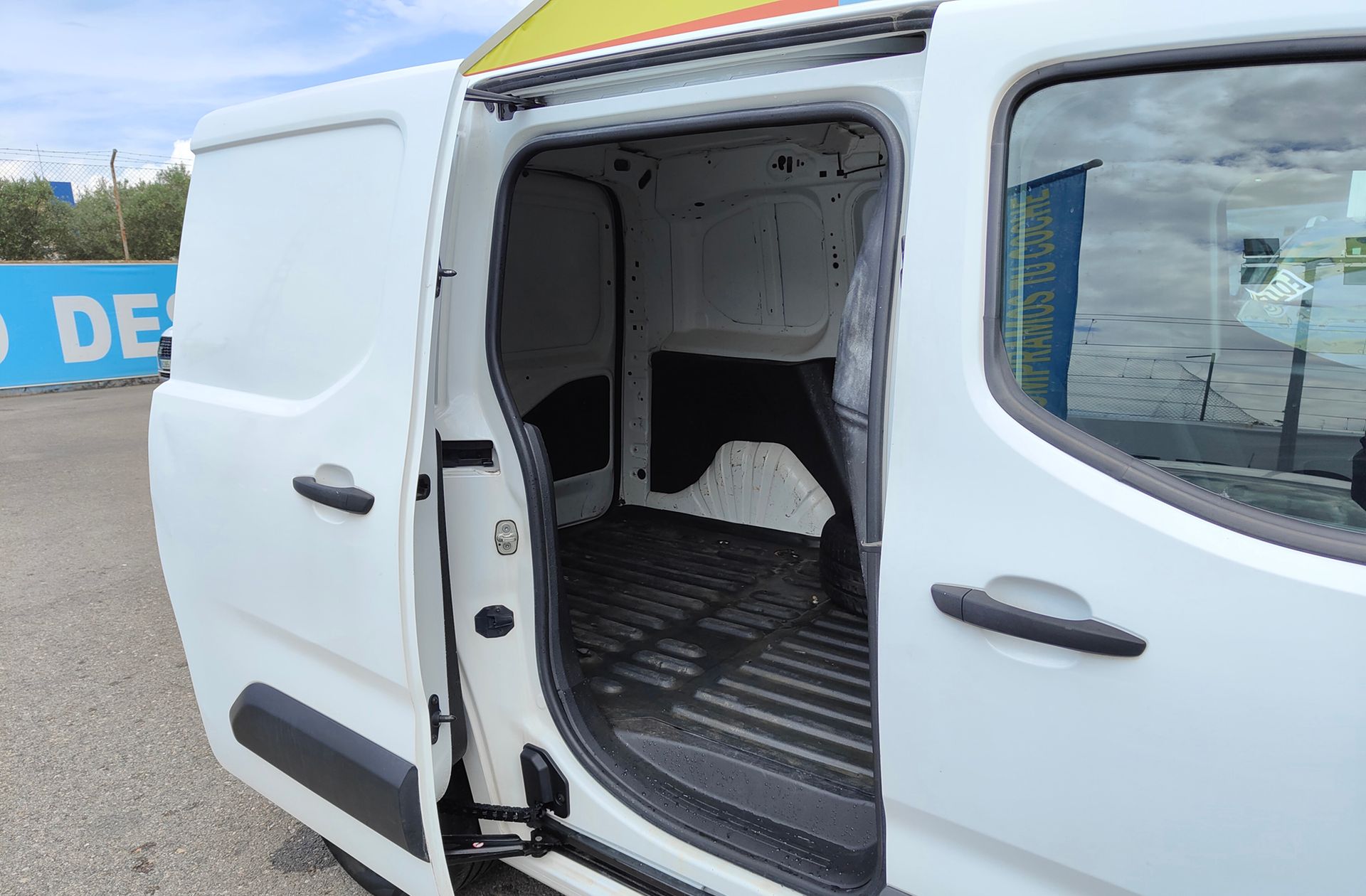 Toyota Proace City 1.5D GX Media - foto 12