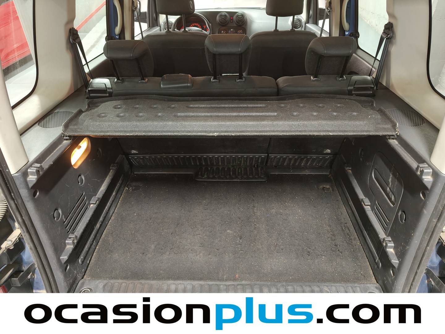 Fotos maletero Mercedes Citan Mercedes-Benz Citan Combi 111 CDI Largo (110 CV)