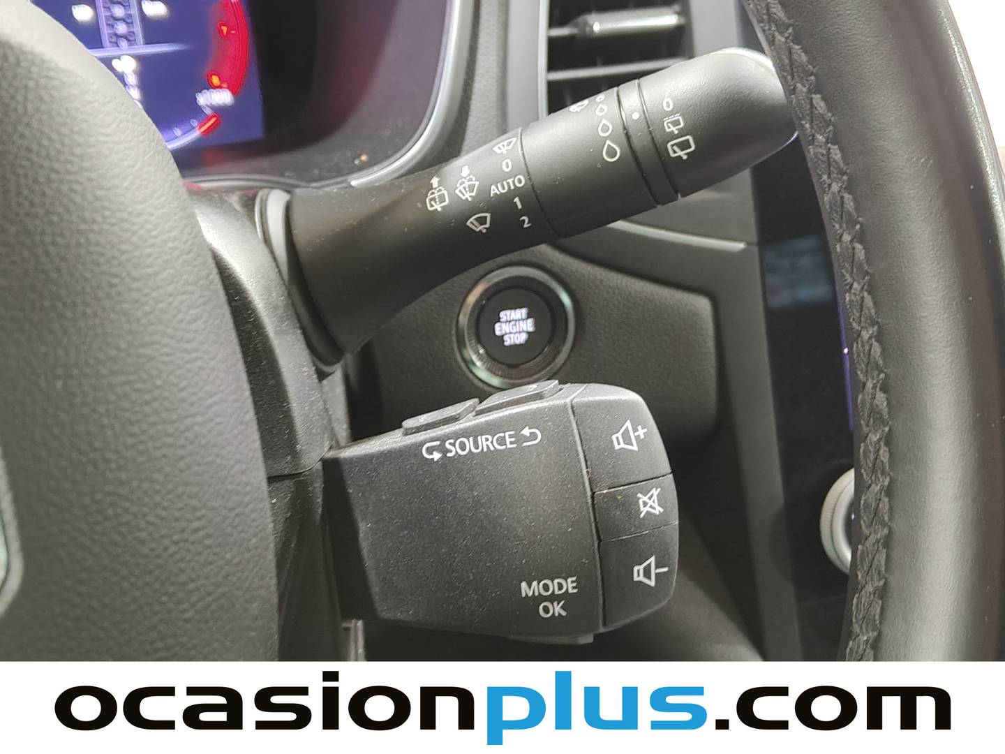 Foto Renault Mégane Renault Megane Zen TCe (140 CV) EDC GPF