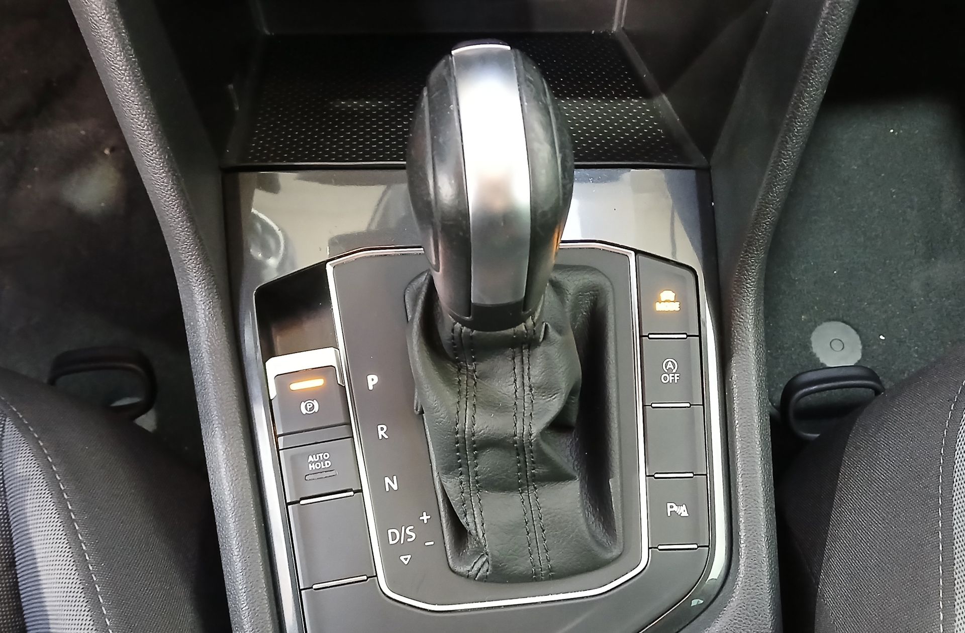 Volkswagen Tiguan Advance 1.5 TSI DSG Pack R-Line - foto 5