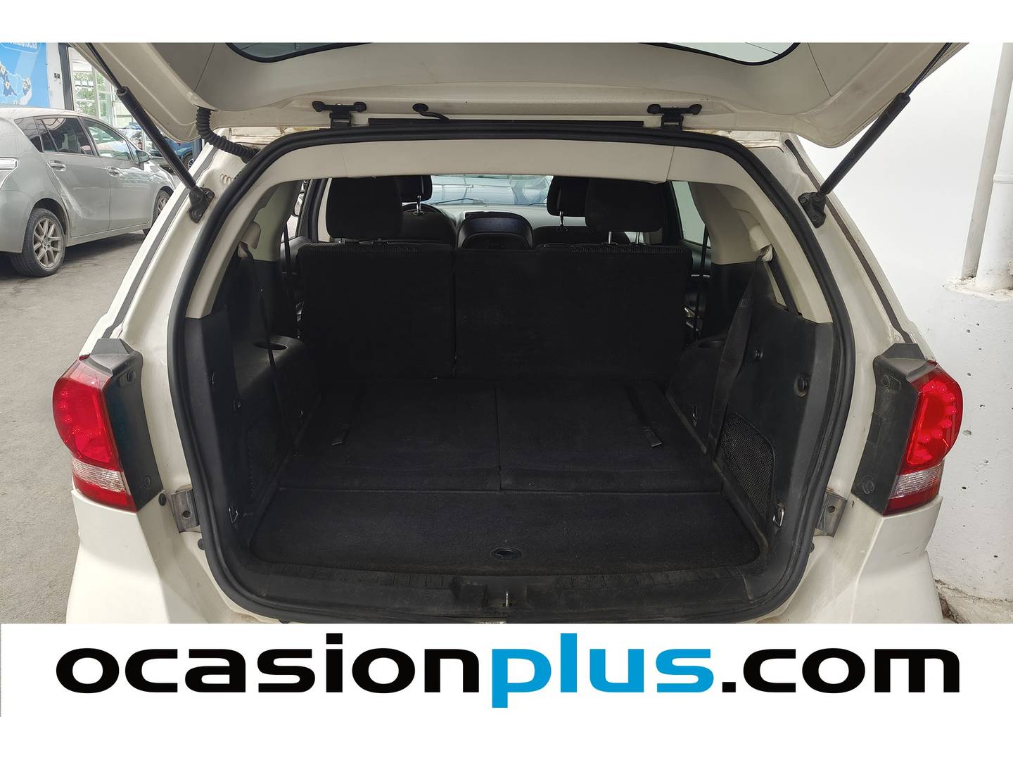 Fotos maletero Fiat Freemont Fiat Freemont 2.0 16v Diesel Urban (140 CV) 7 plazas