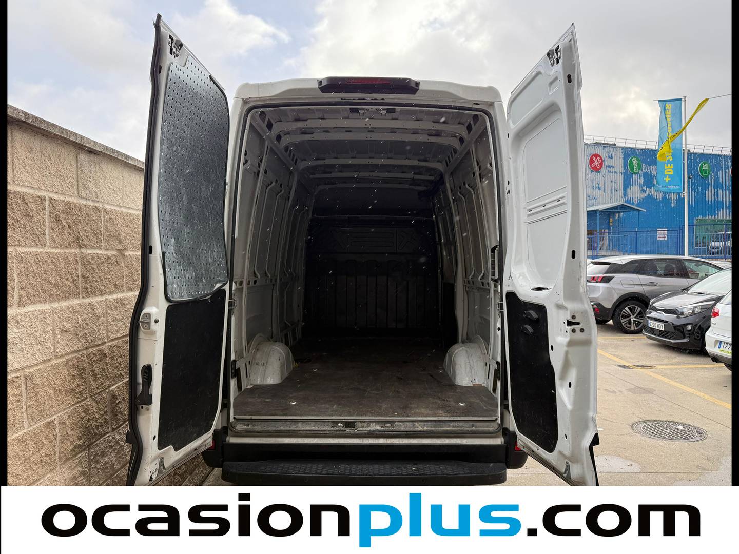 Foto Iveco Daily Iveco Daily Furgon 35S 16 V 3520L/H2 (156 CV)