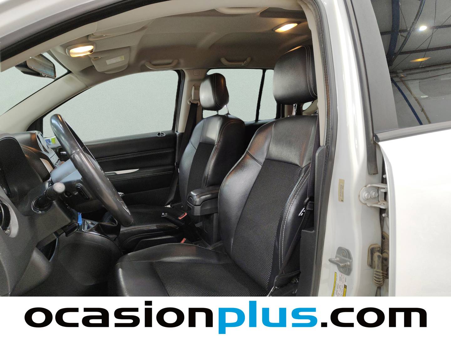 Foto asientos delanteros Jeep Compass Jeep Compass 2.2 CRD North 4x2 (136 CV)