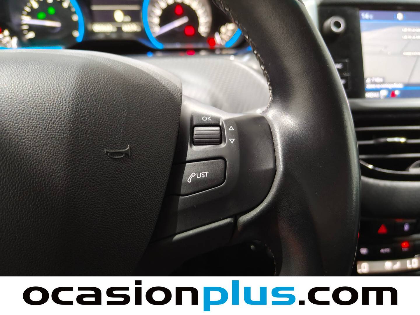 Foto Peugeot 2008 Peugeot 2008 BlueHDi 100 S&S Allure (100 CV)