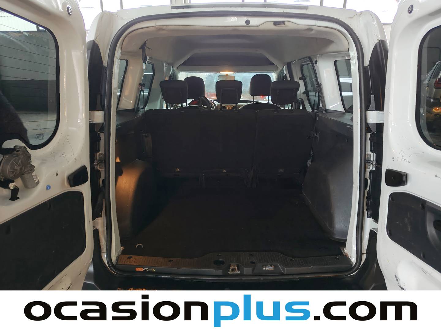 Fotos maletero Dacia Dokker Dacia Dokker Essential Blue dCi (95 CV)