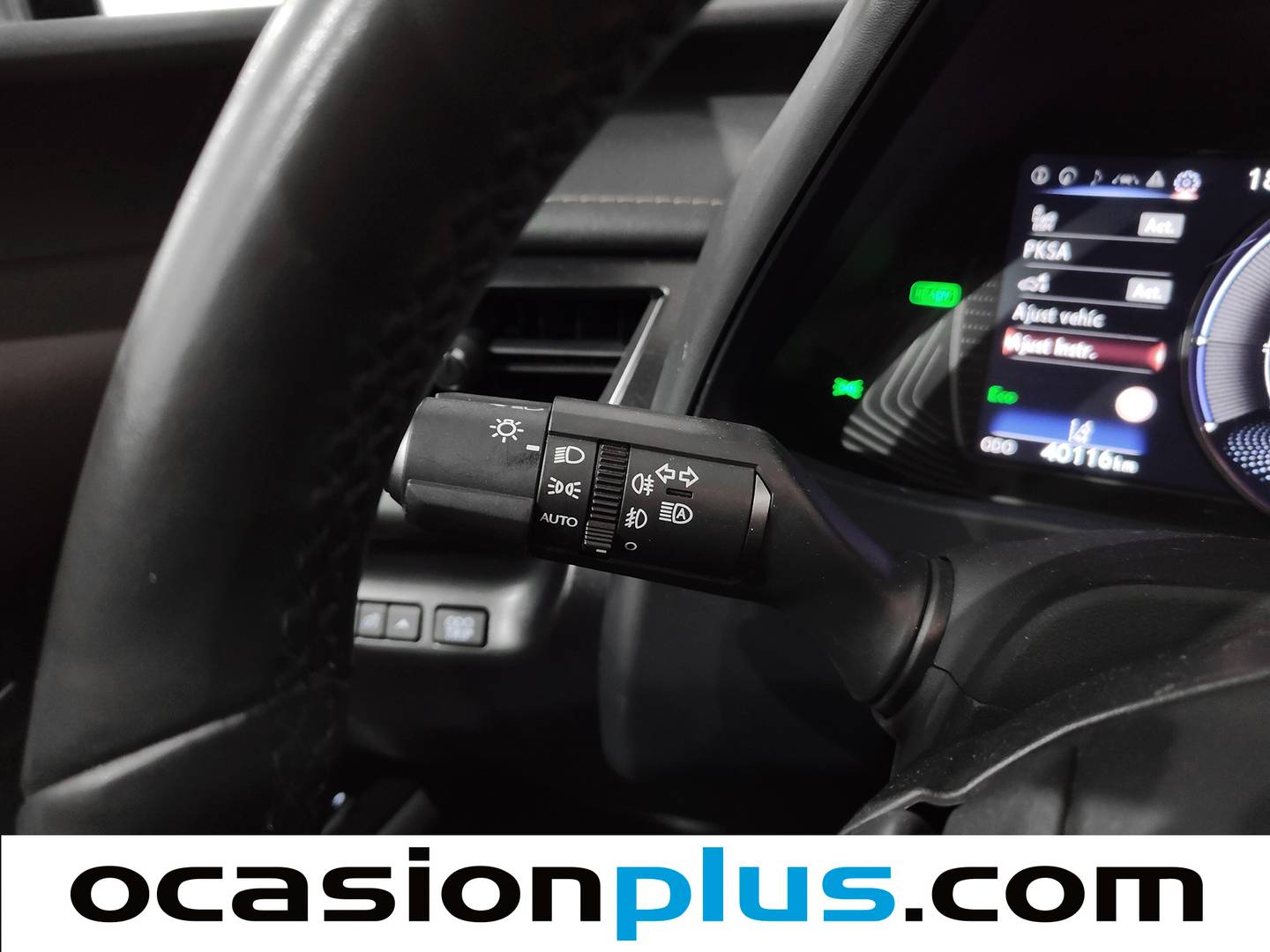 Foto Lexus UX Lexus UX 250h Executive (184 CV)