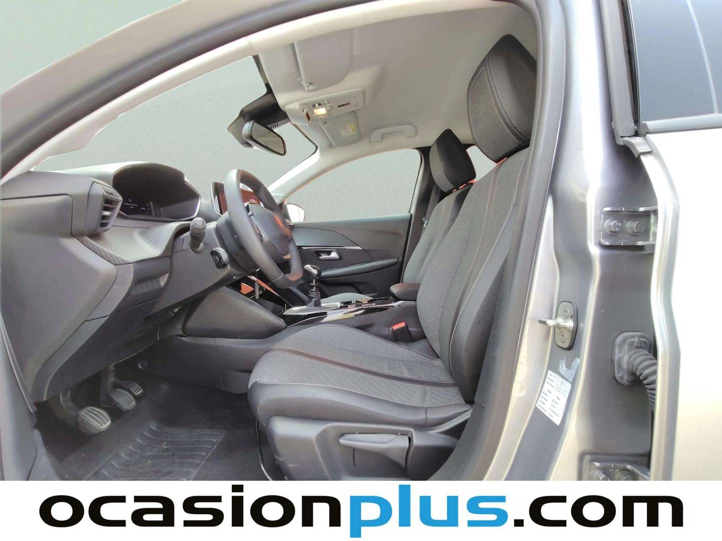 Foto asientos delanteros Peugeot 208 Peugeot 208 PureTech 100 Allure (100 CV)