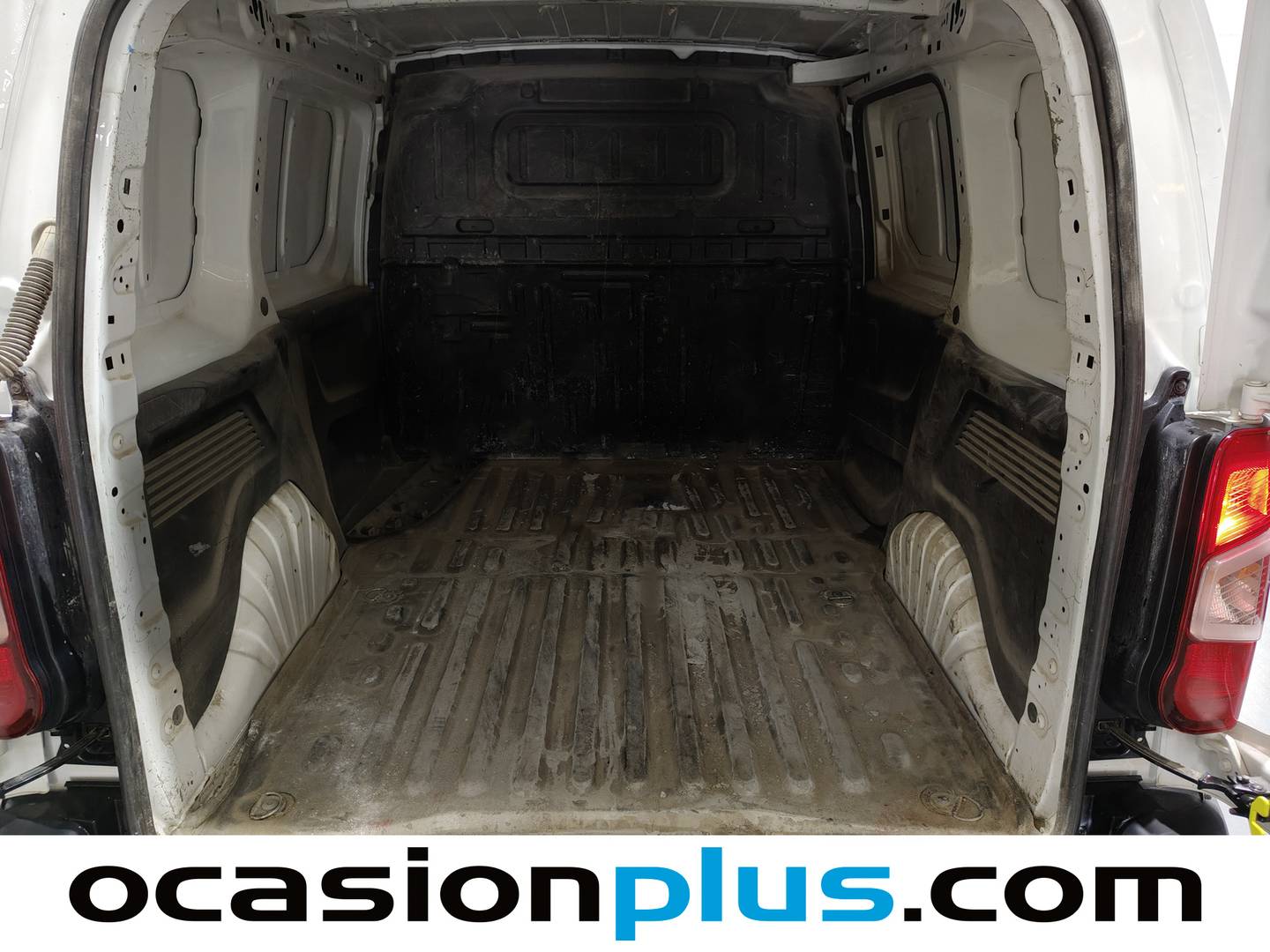 Foto Citroën Berlingo Citroen Berlingo BlueHDi 75 Talla M Control (76 CV)