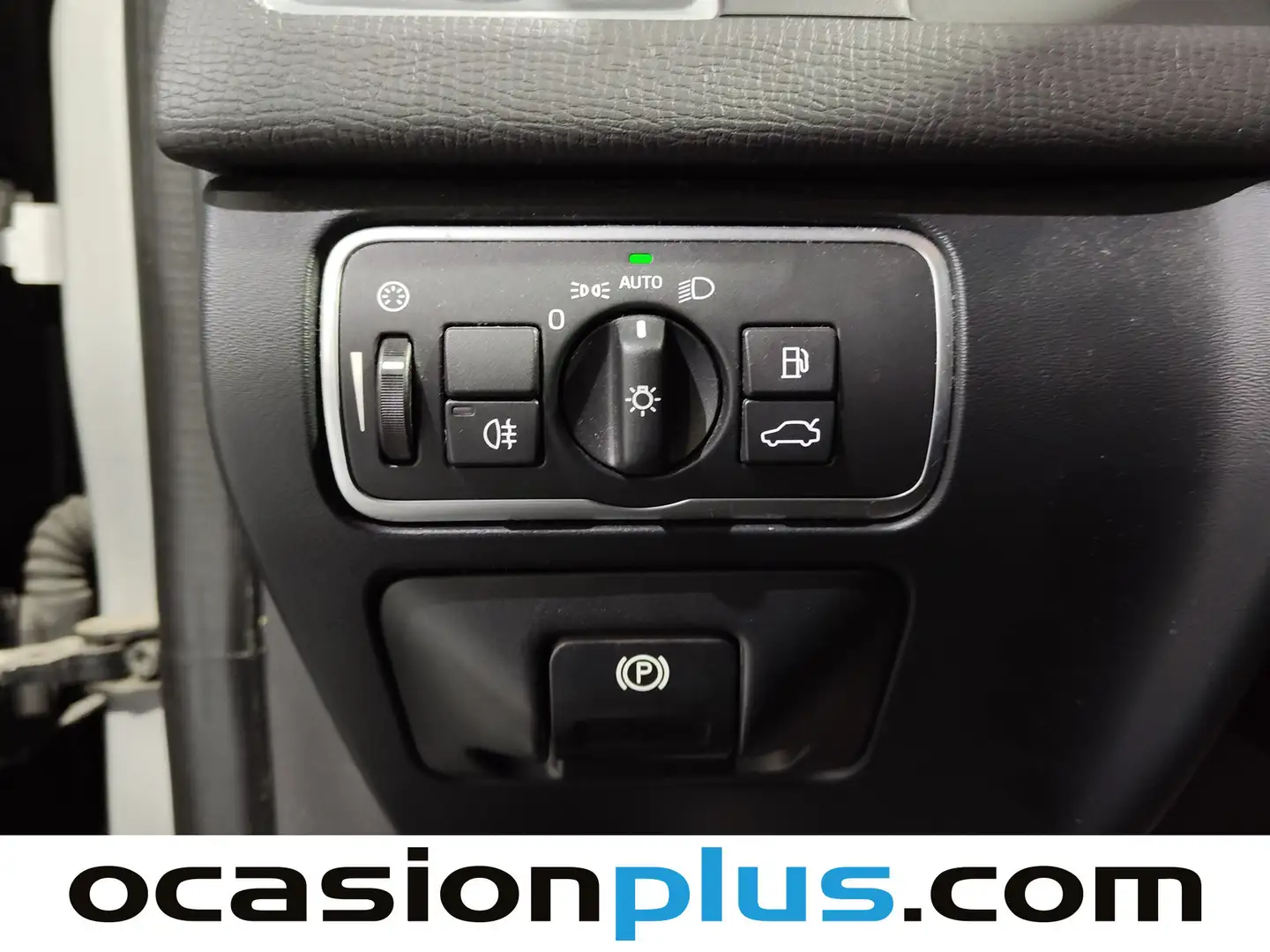 Foto Volvo XC60 Volvo XC60 D4 Momentum Auto (190 CV)