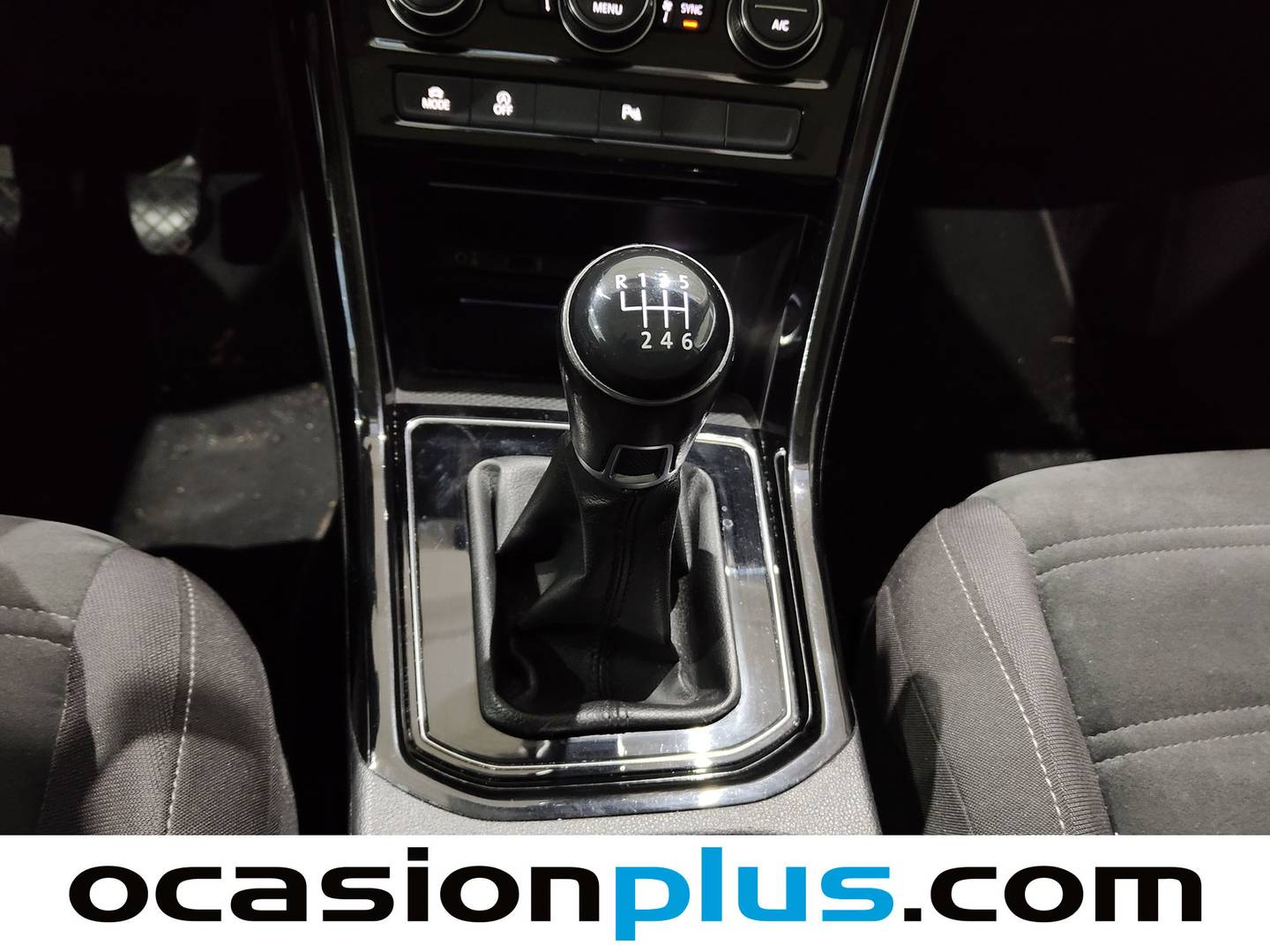 Foto Volkswagen Touran Volkswagen Touran Sport 2.0 TDI BMT (150 CV)