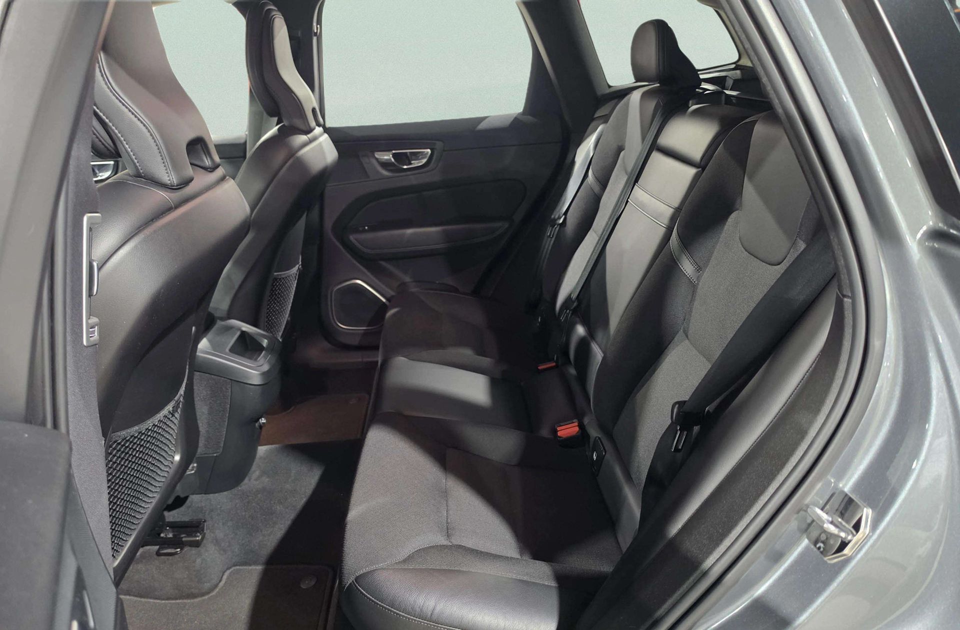 Volvo XC60 D4 Business Plus - foto 14