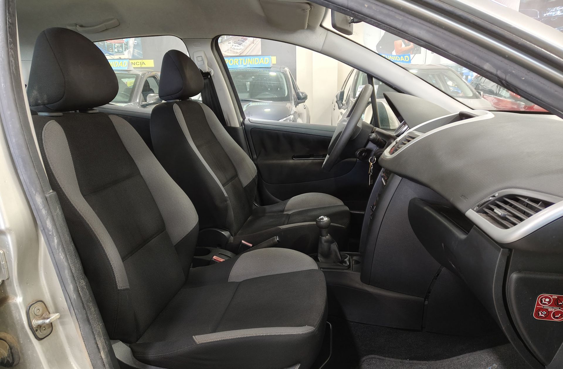 Peugeot 207 1.4 VTi 16v Confort - foto 14