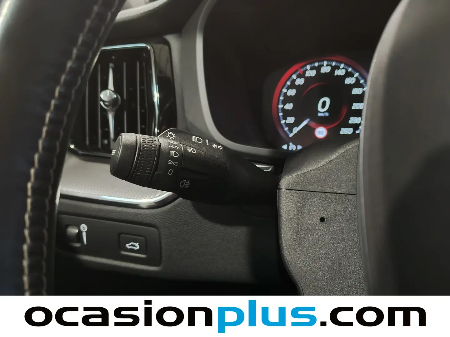 Foto Volvo XC60 Volvo XC60 D4 R-Design Auto (190 CV)