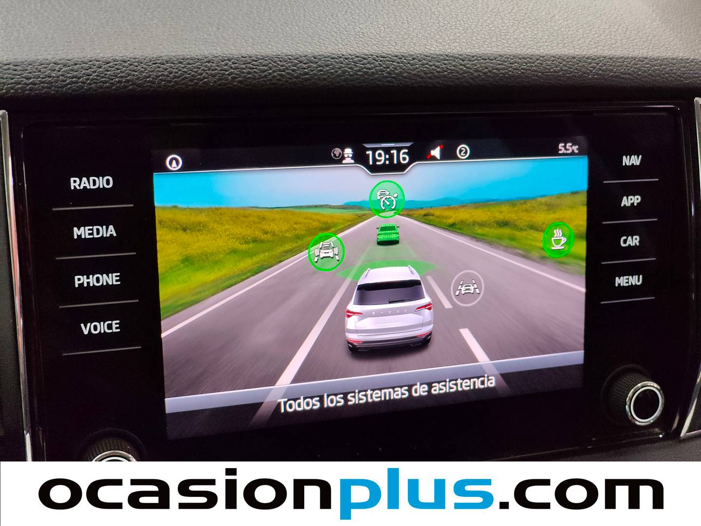 Foto Skoda Karoq Skoda Karoq 1.5 TSI ACT Ambition DSG (150 CV)