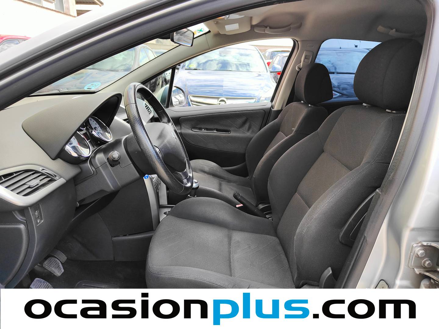 Foto asientos delanteros Peugeot 207 Peugeot 207 1.6 VTi 16v XS (120 CV)