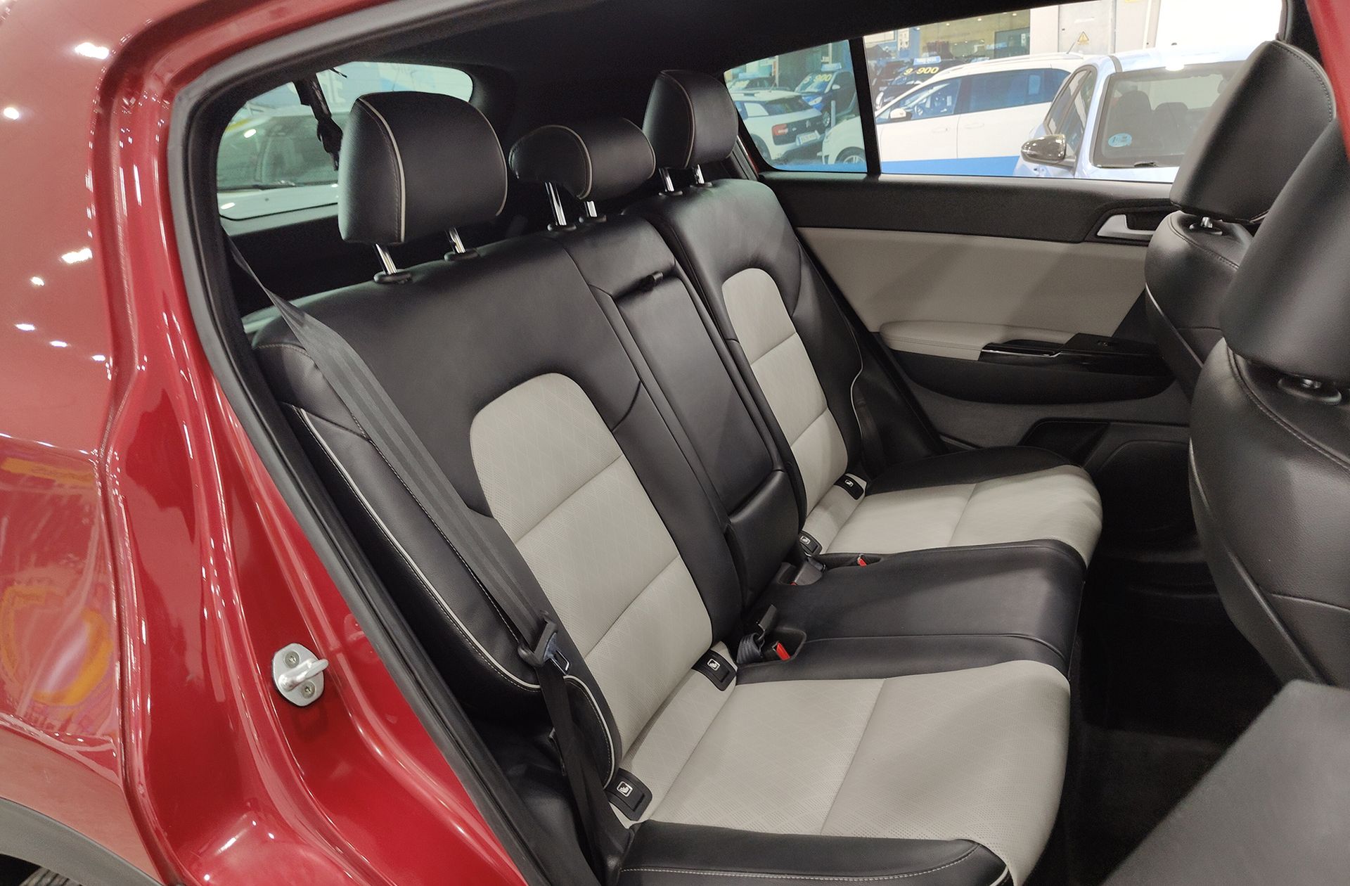 Kia Sportage 2.0 CRDi GT Line 4x4 - foto 21