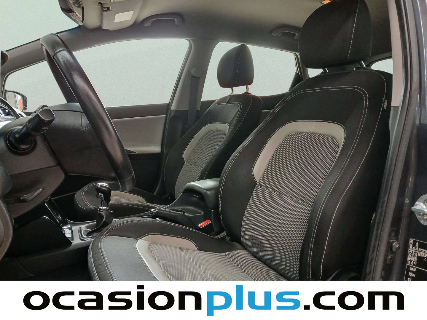 Foto asientos delanteros KIA Ceed KIA Ceed 1.0 T-GDi Eco-Dynamics x-Tech17 (120 CV)