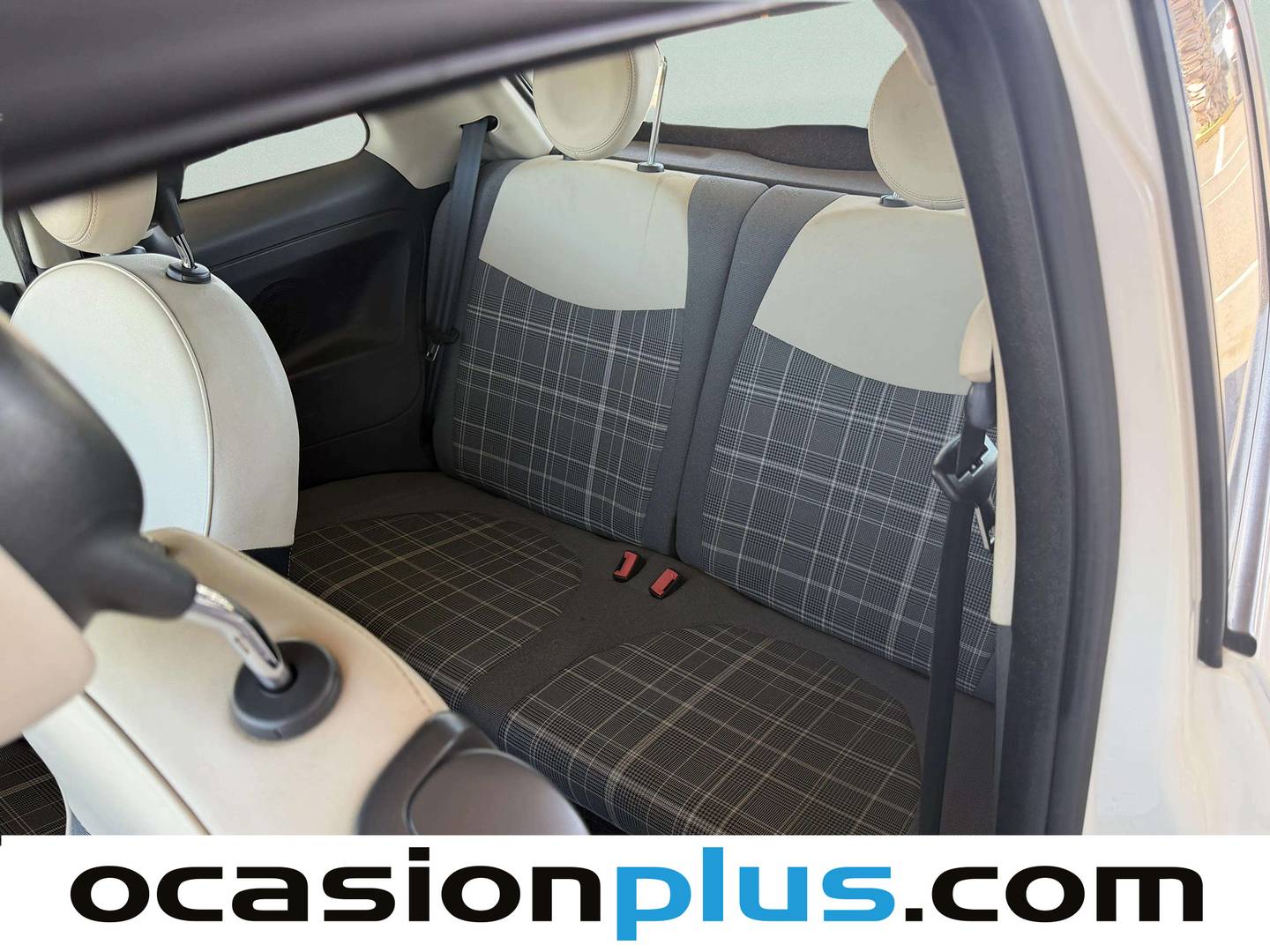 Foto asientos traseros Fiat 500 Fiat 500 1.2 8v Lounge  (69 CV)