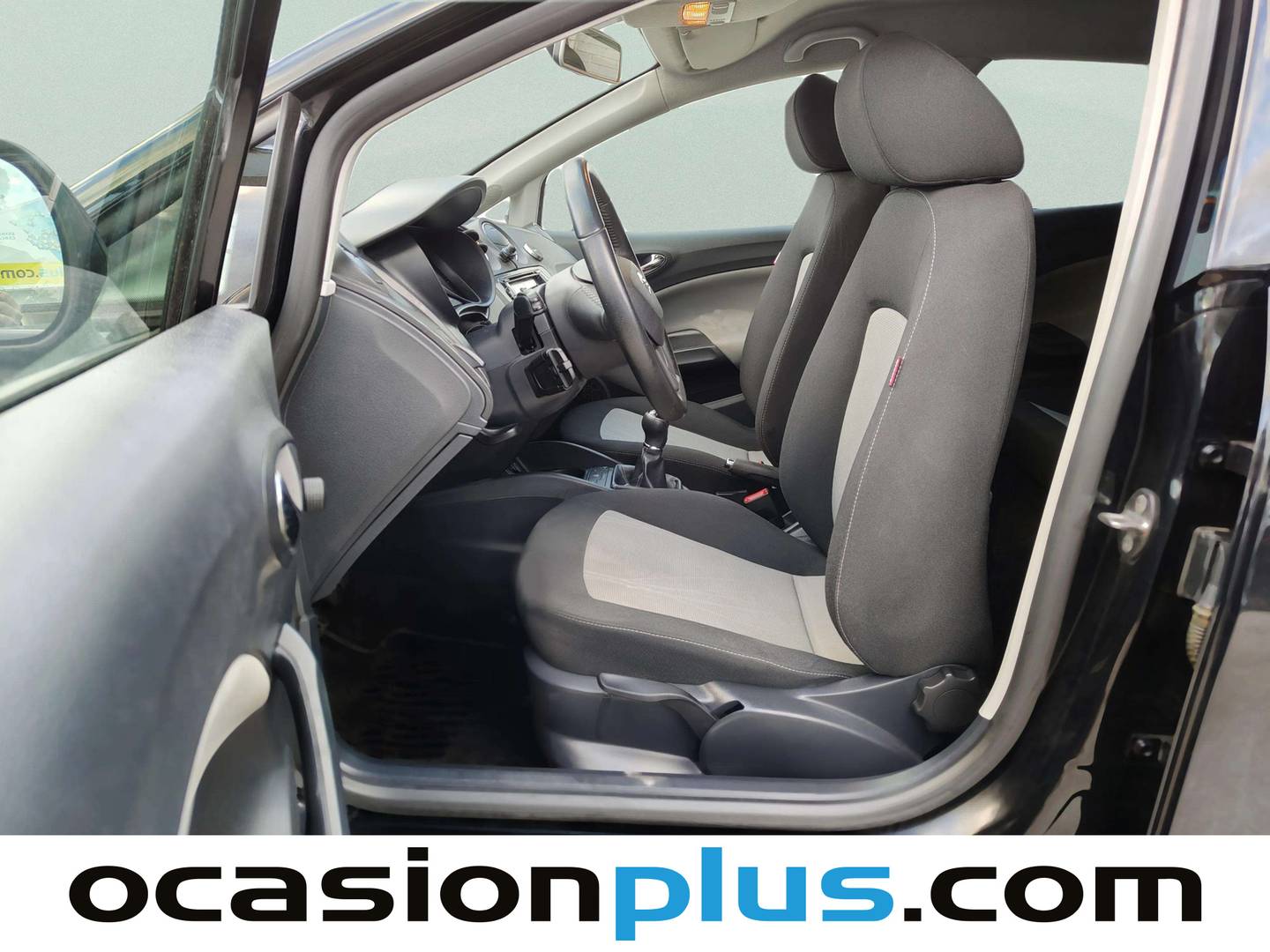 Foto asientos delanteros Seat Ibiza SEAT Ibiza 1.6 TDI Style (105 CV)