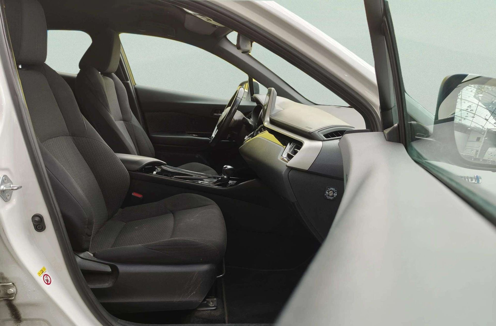 Toyota C-HR 1.8 125H Advance - foto 17