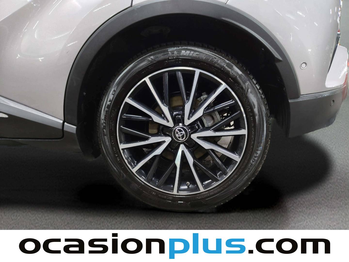 Foto Toyota C-HR Toyota C-HR 1.8 125H Style Plus (122 CV)