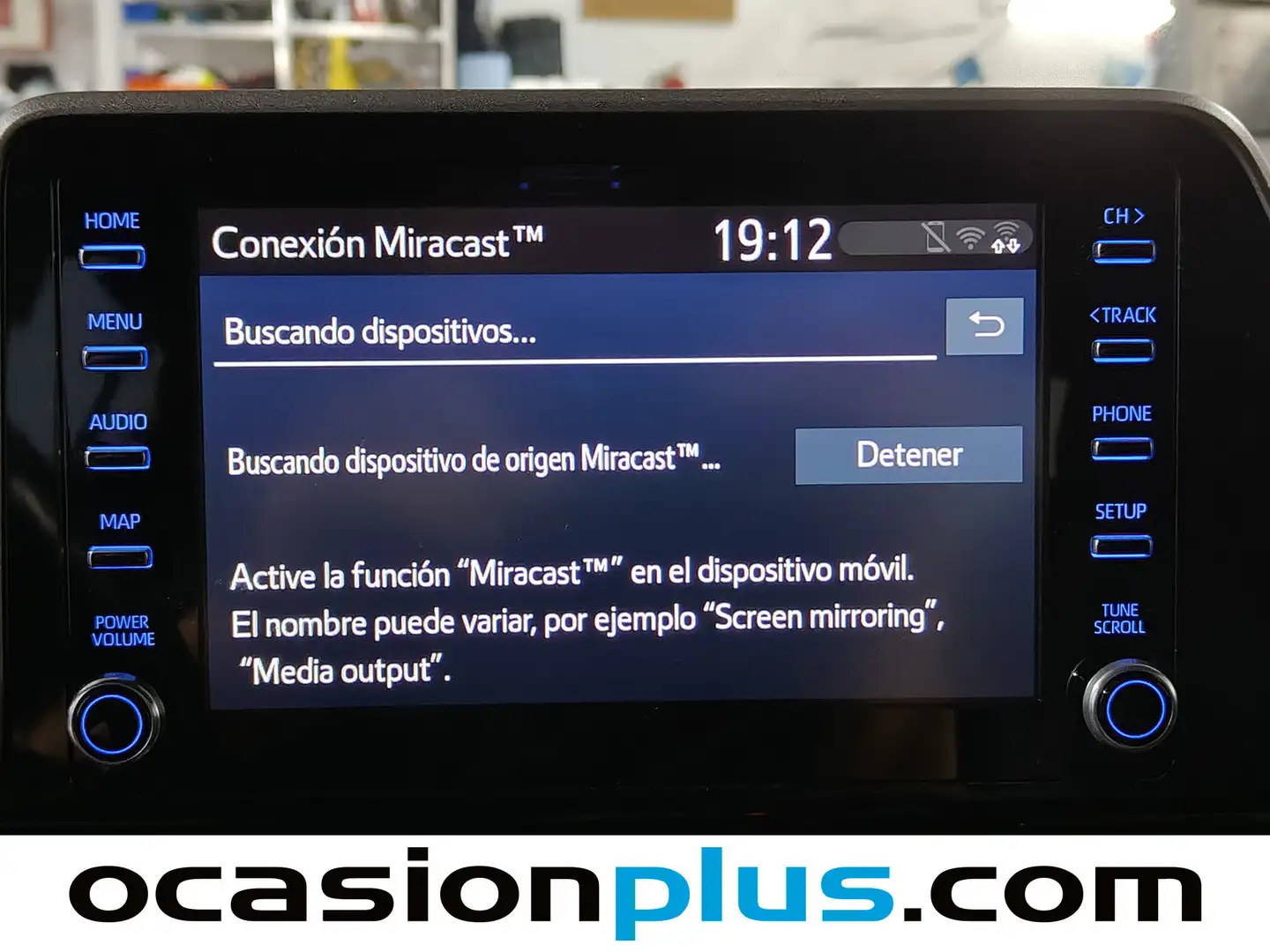 Foto Toyota C-HR Toyota C-HR 1.8 125H Active (122 CV)