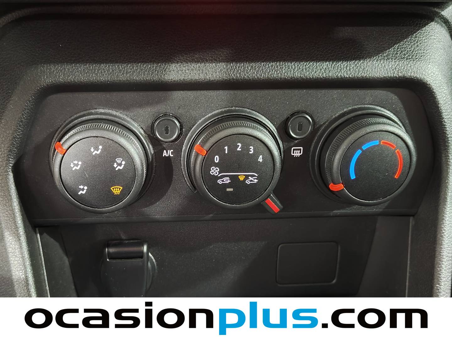 Acabados Dacia Sandero Dacia Sandero Stepway Essential TCe (90 CV)