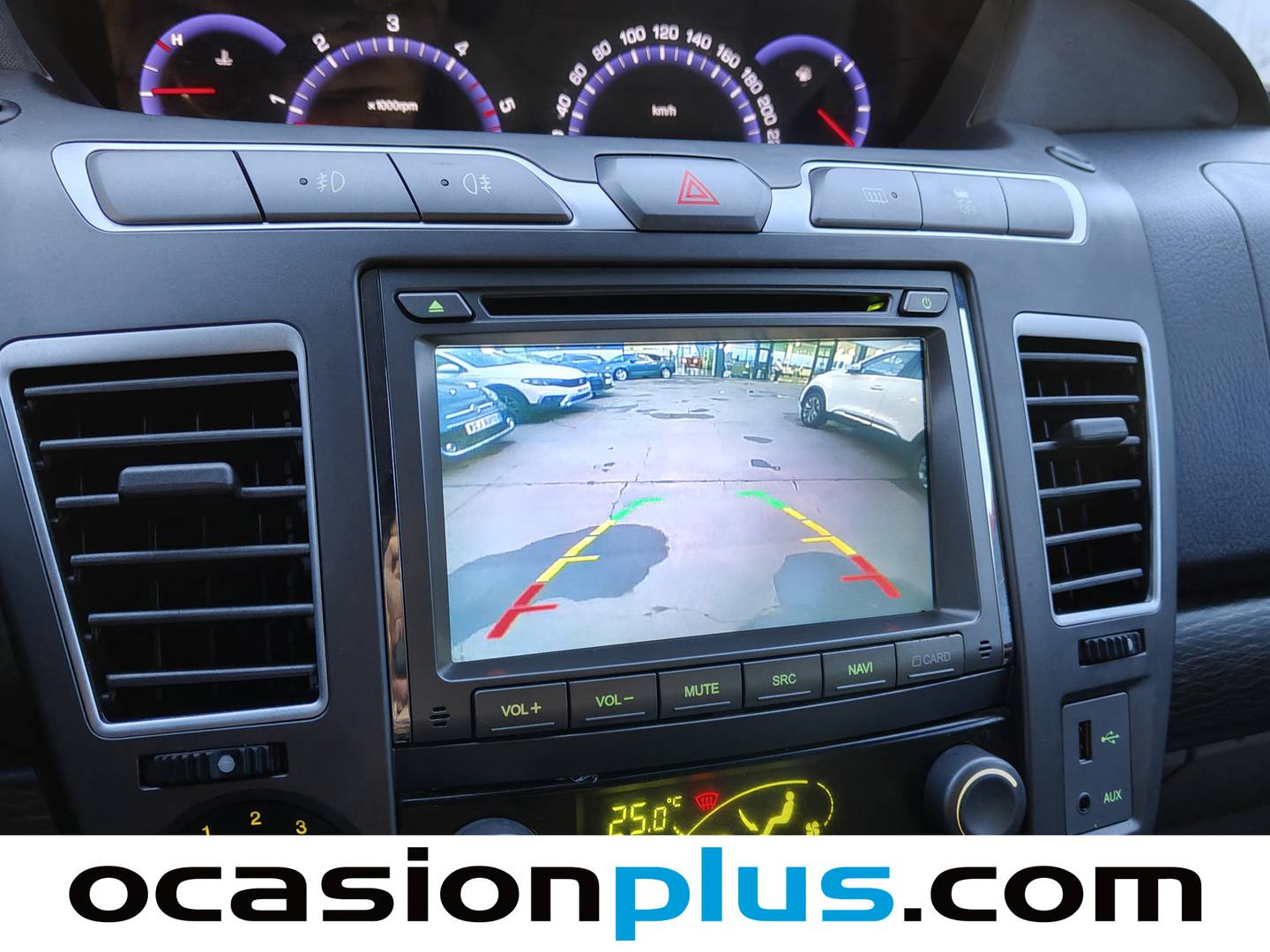 Equipamiento del SsangYong Rodius Ssangyong Rodius D22T Premium (178 CV) 7 PLAZAS