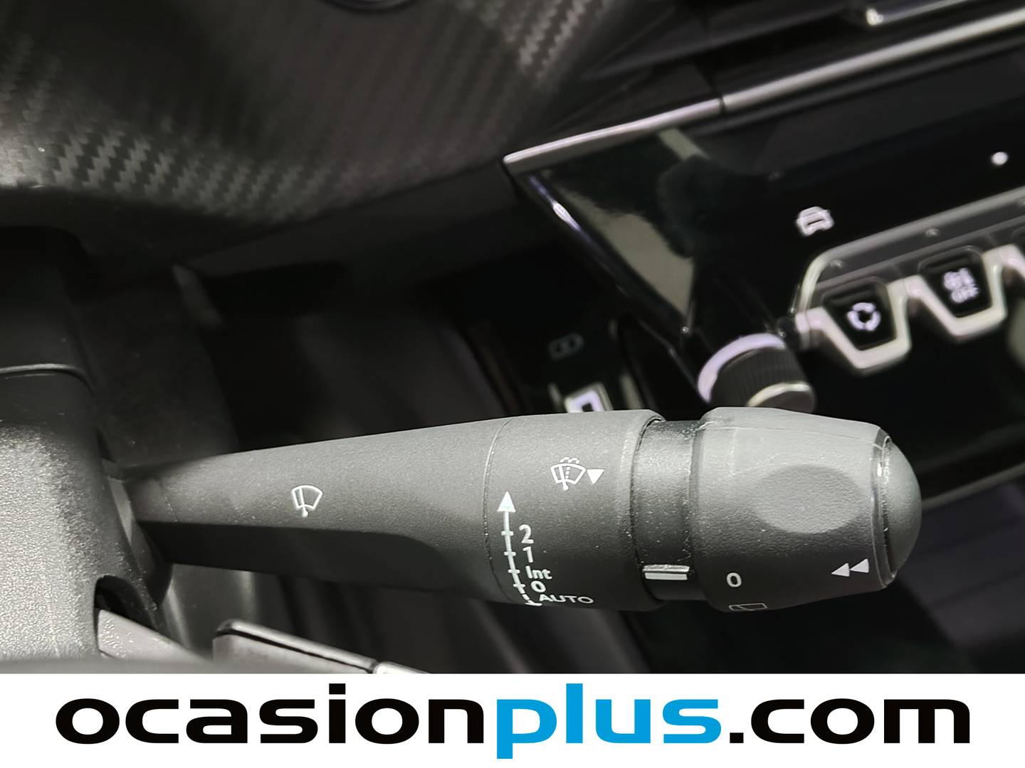 Peugeot 2008 Peugeot 2008 Allure Hybrid eDCS6 (145 CV) automático