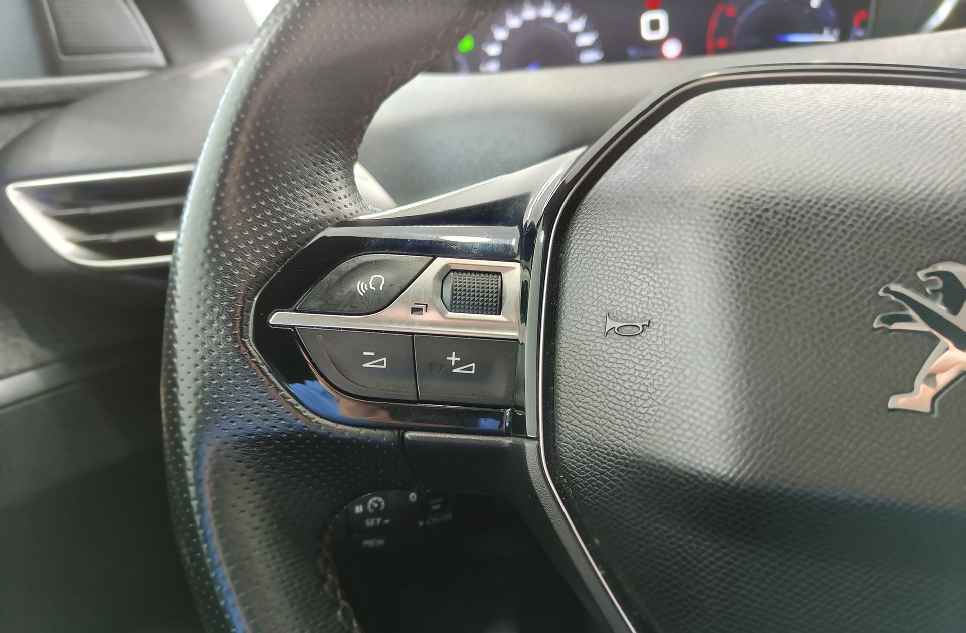 Peugeot 3008 BlueHDi 130 GT Line - foto 35