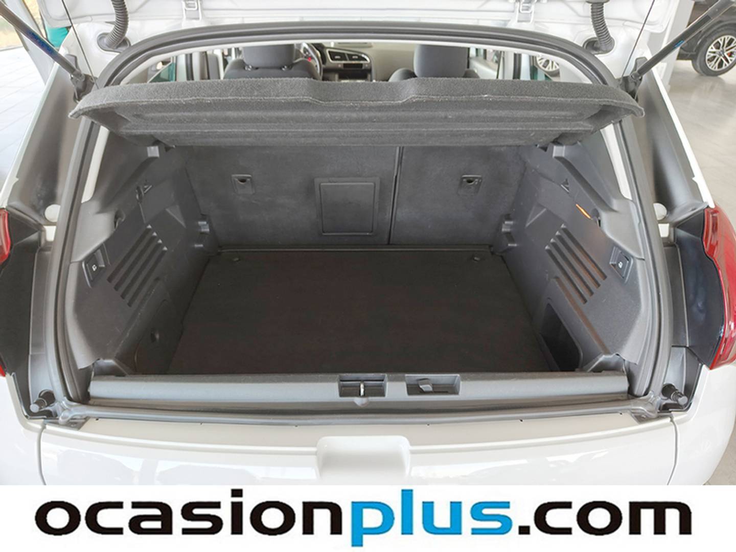 Foto Peugeot 3008 Peugeot 3008 1.2 PureTech Style S&S (130 CV)