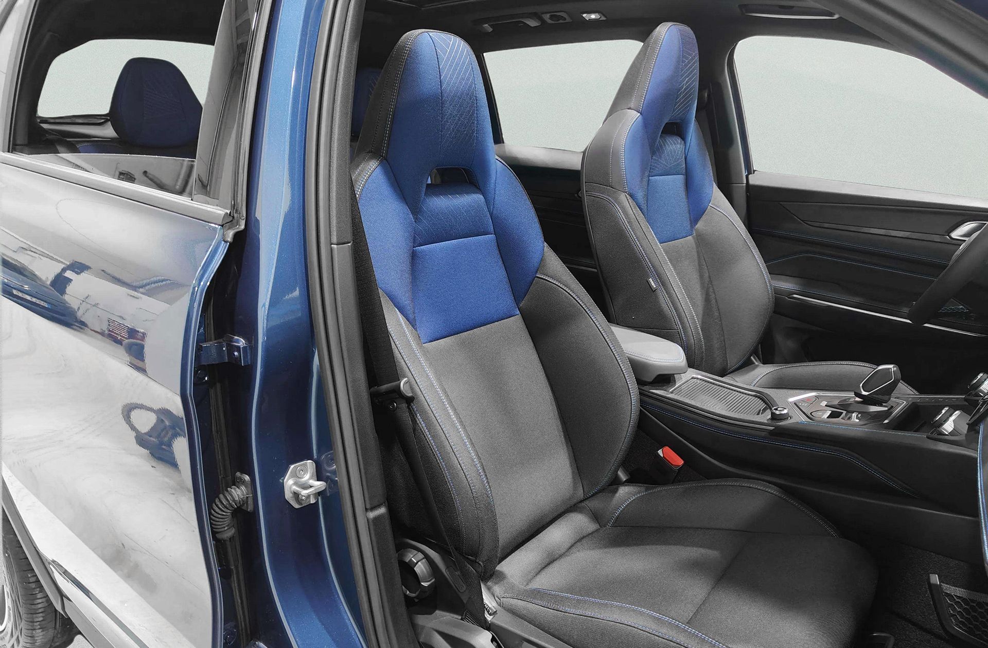 Lynk & Co 01 1.5 PHEV - foto 24